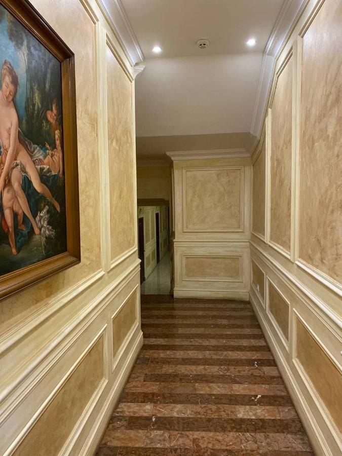 Leoton Chernivtsi Ξενοδοχείο Εξωτερικό φωτογραφία
