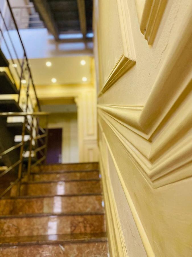 Leoton Chernivtsi Ξενοδοχείο Εξωτερικό φωτογραφία